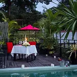 De Sarann Villa 
